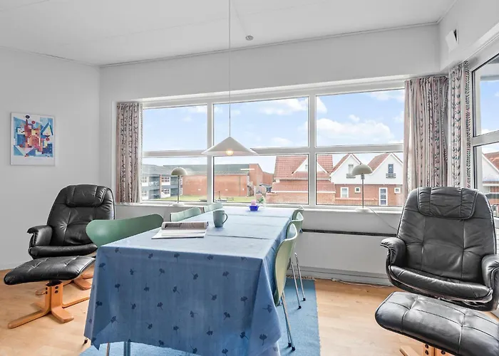 Daire 2 Bedroom Stunning In *